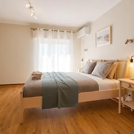 Ericeira Beach Apartment * Ericeira